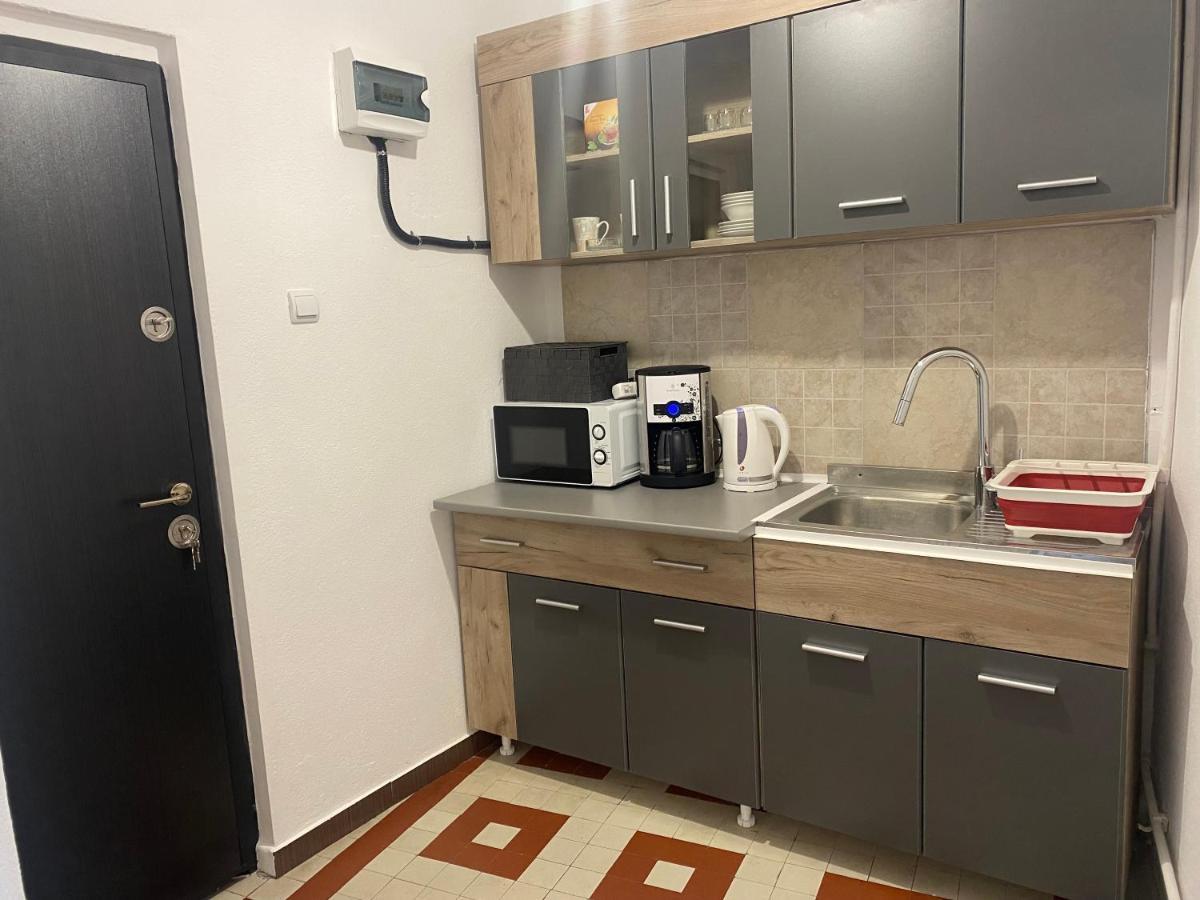 Old Town Apartment Бухарест Экстерьер фото